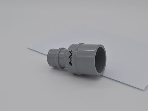 Conector reductor de tubería a tubería