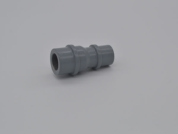 Conector reductor de tubería a tubería