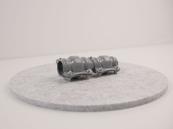 Conector reductor de tubería a tubería